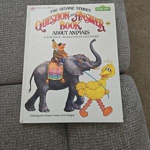 Sesame Street Question and Answer Book